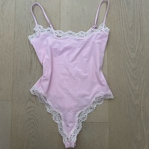 Skims cherry blossom fits everybody lace cami bodysuit